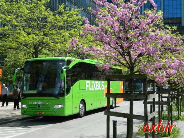 Flixbus. Flixbus.
