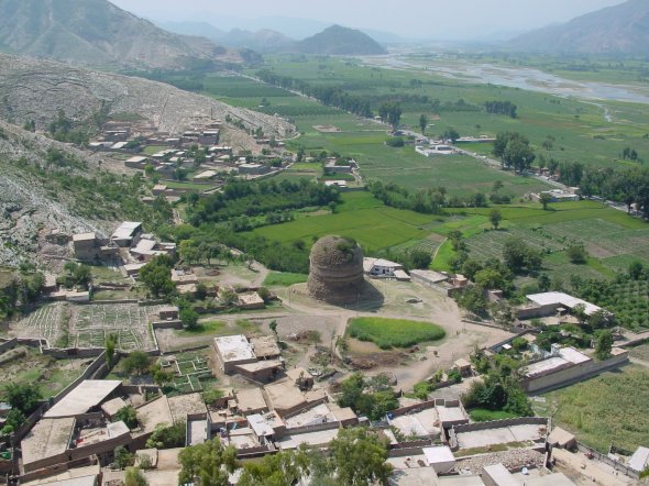 Shingardara-Stupa, Swat Tal, Pakistan Shingardara-Stupa, Swat Tal, Pakistan