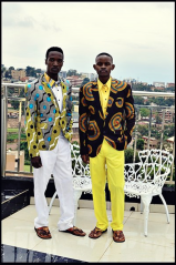 Sapeur, Eguana Kampala s/s 15 lookbook models ISOM. Dies ist ein Bild des Cultural Fashion or Adornment von Uganda Sapeur, Eguana Kampala s/s 15 lookbook models ISOM. Dies ist ein Bild des Cultural Fashion or Adornment von Uganda