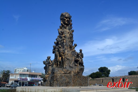 Atatürk-Monument in Famagusta erinnert an die gefallenen des Zypern-Krieges. Foto: Christian Maskos Atatürk-Monument in Famagusta erinnert an die gefallenen des Zypern-Krieges. Foto: Christian Maskos
