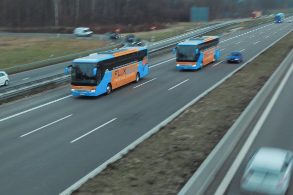 FlixBusse auf der Autobahn. Urheber: Flixbus.de