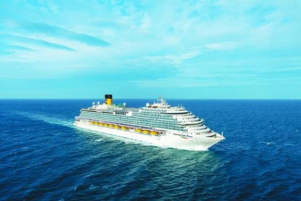 Die neue spektakuläre Costa Venezia führt nur 1 Monat Kreuzfahrten im Mittelmeer durch, bevor das Schiff dauerhaft nach Asien geht. Die neue spektakuläre Costa Venezia führt nur 1 Monat Kreuzfahrten im Mittelmeer durch, bevor das Schiff dauerhaft nach Asien geht.