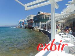 Wonderfull view in Chora (Mykonos town) to the old venezian part. photo: Maskos Wonderfull view in Chora (Mykonos town) to the old venezian part. photo: Maskos