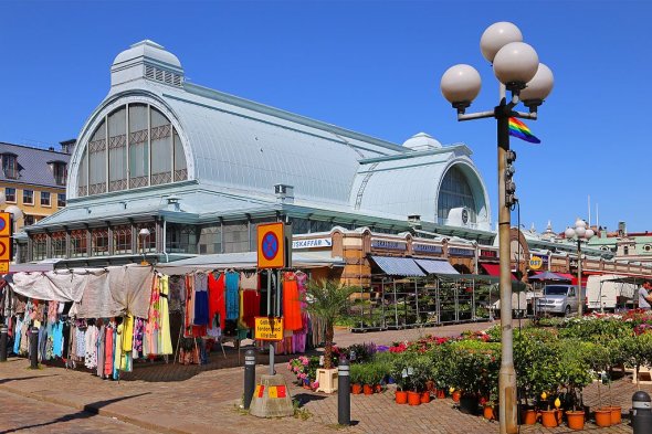 Die Markthalle (Stora Saluhallen) in Göteborg (einem Stop dieser Cruise) - ein Paradies für Schleckermäuler. Die Markthalle (Stora Saluhallen) in Göteborg (einem Stop dieser Cruise) - ein Paradies für Schleckermäuler.