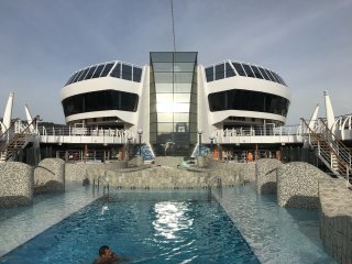 Pooldeck auf der MSC Splendida Pooldeck auf der MSC Splendida
