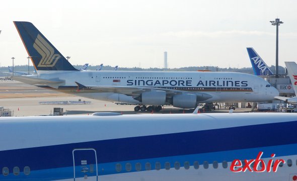Mit dem Airbus A 380-800 von Singapore airlines geht es direkt von Frankfurt nach Singapore und dann mit Silk Air weiter nach Down Under. Foto: Christian Maskos Mit dem Airbus A 380-800 von Singapore airlines geht es direkt von Frankfurt nach Singapore und dann mit Silk Air weiter nach Down Under. Foto: Christian Maskos