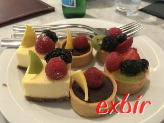 Bestandteil einer jeden Kreuzfahrt: Die süßen Dinge bei Celebrity Cruises sind spitzenmässig. Bestandteil einer jeden Kreuzfahrt: Die süßen Dinge bei Celebrity Cruises sind spitzenmässig.