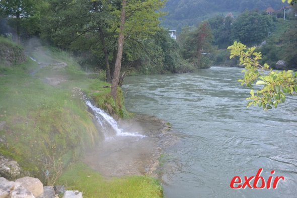Heisse Quellen am Vrbas Fluß in Banja Luka während der Abenddämmerung. Foto: Christian Maskos Heisse Quellen am Vrbas Fluß in Banja Luka während der Abenddämmerung. Foto: Christian Maskos