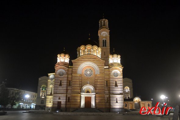 Die Serbisch-Orthodoxe-Christi-Erklöser-Kathedrale im Zentrum von Banja Luka ist ein echter Hingucker- insb.esondere auch bei Nacht Foto: Christian Maskos Die Serbisch-Orthodoxe-Christi-Erklöser-Kathedrale im Zentrum von Banja Luka ist ein echter Hingucker- insb.esondere auch bei Nacht Foto: Christian Maskos
