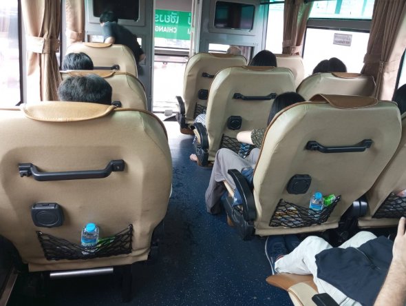 Business Class im Bus, Thailand