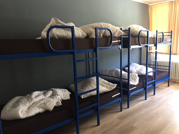 Betten im 8-Bett-Dormitory im A&O an der Hackerbrücke. Beziehen muss der Gast im Dormitory selbst. Betten im 8-Bett-Dormitory im A&O an der Hackerbrücke. Beziehen muss der Gast im Dormitory selbst.