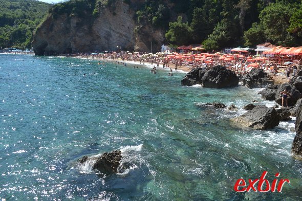 Strand bei Budva. Foto: Christian Maskos Strand bei Budva. Foto: Christian Maskos