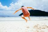 Endlich Urlaub: Bei diesem tollen Strand auf Tobago springt jeder vor Freude in die Luft!