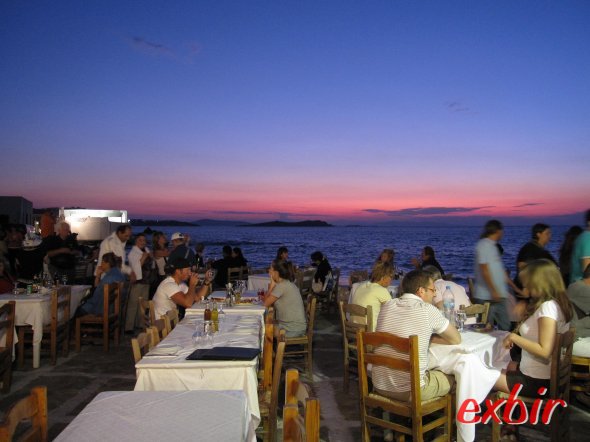 Abend auf Mykonos. Foto: FlyWolf Abend auf Mykonos. Foto: FlyWolf