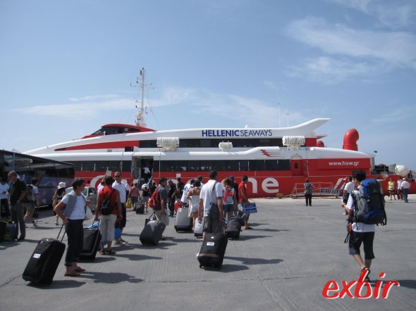 Hellenic Seaways Katamaran. Foto: FlyWolf Hellenic Seaways Katamaran. Foto: FlyWolf