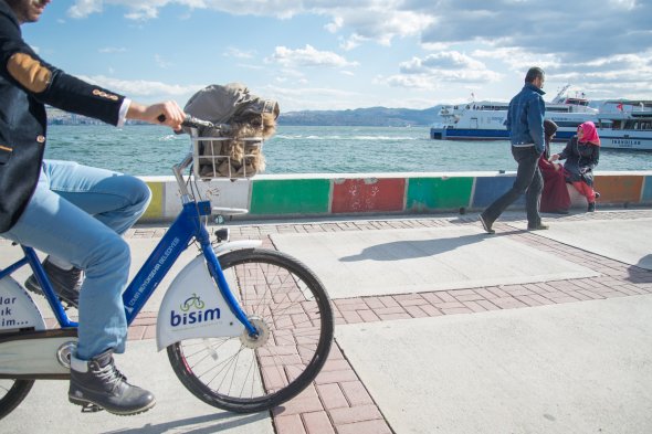 Auch in Izmir sind Mietfahrräder populär geworden: Entdeckt und geniesst Izmir mit dem Fahrrad!
