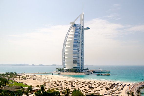 Das berühmte 6*-Hotel Burj al Arab - extrem teuer, aber auch ein Hotel, welches man einmal im Leben genutzt haben muss.